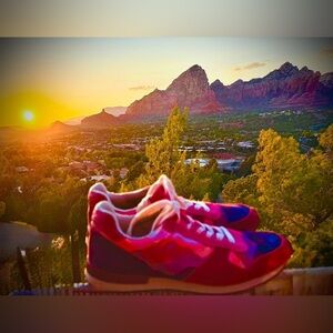 INKKAS Sedona Inspired Sneakers | Size 10 |Desert Landscape| Excellent Condition
